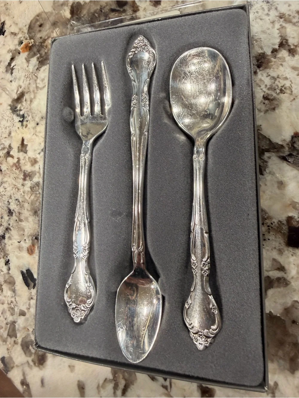 Vintage Oneida Affection Silverplate 3 Piece Baby Flatware Set